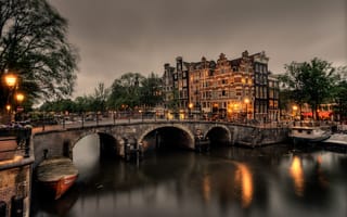 Картинка вечер, нидерланды, канал, амстердам, город, здания