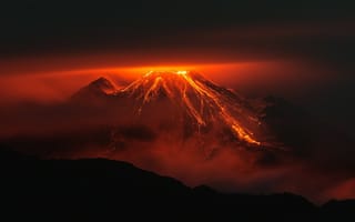Картинка ночь, пейзаж, лава, извержение вулкана, природа, эквадор, вулкан, силуэт, сумерки, горы