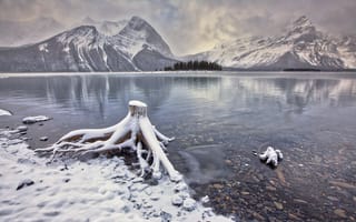 Картинка озеро, канада, альберта, снег, кананаскис, горы