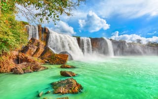 Картинка небо, облака, dry nur waterfall, камни, солнечно, скала, вьетнам, водопад