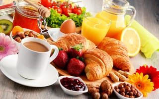 Картинка фрукты, герберы, кофе, ягоды, круассан, сок, завтрак