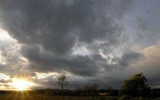 Картинка небо, облака, солнце, деревья