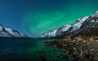 Картинка озеро, горы, сияние, природа, зима, пейзаж, норвегия, северное сияние