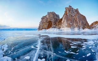 Картинка озеро, зима, лёд, скалы, россия, пейзаж, байкал