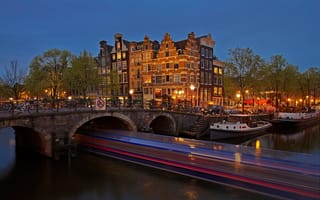 Картинка ночь, огни, амстердам, мост, канал, дома, нидерланды