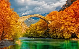Картинка облака, лес, горы, осень, река, мост, природа, деревья