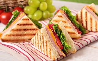 Картинка зелень, помидоры, хлеб, тосты, сыр, ветчина, виноград, бутерброды, сэндвич