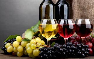 Картинка виноград, розовое, бутылки, вино, бокалы, белое, красное