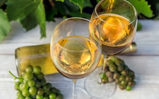 Картинка листья, вино, виноград, бутылка, бокалы