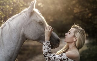 Картинка лошадь, девушка, блондинка, профиль, настроение, конь, грива