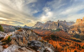 Картинка доломитовые альпы, Cinque Torri, осень
