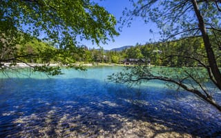 Картинка Словения, Lake jasna, домики