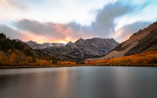 Картинка горы, озеро, на закате, осень, Озеро в горах