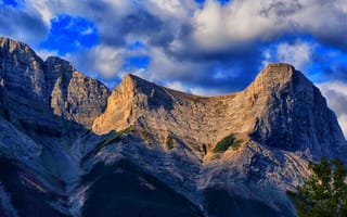 Картинка гора, скала, облака, обрыв