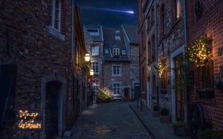 Картинка улица, средневековье, ночь, фонари