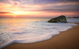 Картинка берег, песок, закат, пена, волна, горизонт