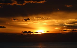 Картинка Фантастический закат на берегу океана в Австралии