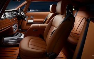 Картинка Коричневый кожаный салон Rolls-Royce Phantom