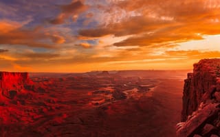 Картинка Красный закат в Национальном парке Страна каньонов, США