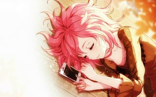 Обои Девушка аниме с розовыми волосами ждет звонка
