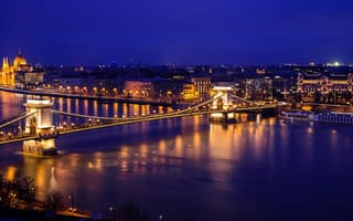 Картинка Вид на вечерний Цепной мост, Будапешт