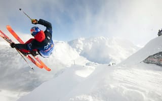 Картинка Опасный прыжок лыжника