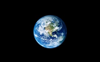Картинка Голубая планета Земля на черном фоне