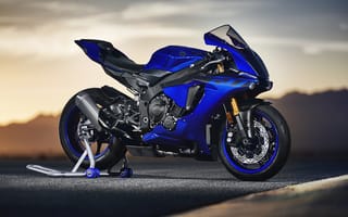 Картинка Синий мотоцикл Yamaha YZF-R1, 2018