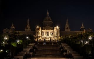 Обои Национальный дворец ночью, Барселона. Испания