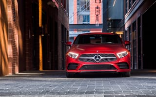 Обои Красный автомобиль Mercedes-Benz CLS 450 AMG Line, 2019
