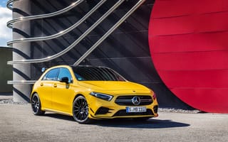 Картинка Желтый автомобиль Mercedes-AMG A35, 2019 года