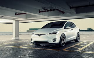 Обои Белый электрический автомобиль Tesla Model X, 2018
