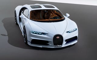 Картинка Дорогой белый автомобиль Bugatti Chiron