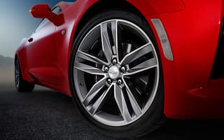 Картинка Заднее колесо автомобиля Chevrolet Camaro SS 2018