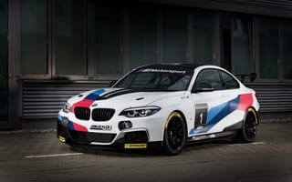 Картинка Спортивный автомобиль BMW M240i Racing 2018 года