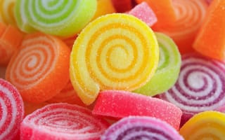 Картинка Разноцветный сладкий мармелад в сахаре крупным планом
