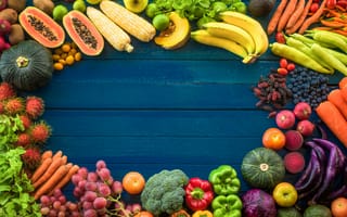 Картинка Фрукты, ягоды и овощи на голубом фоне