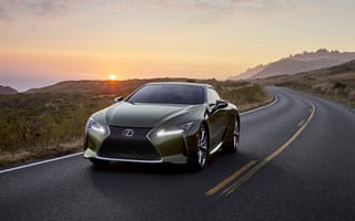 Картинка Автомобиль Lexus LC 500 Inspiration Series, 2020 года на трассе на закате