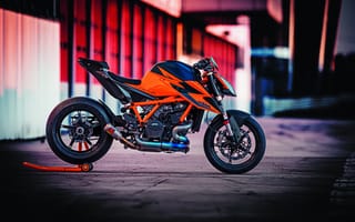 Картинка Мотоцикл KTM 1290 Super Duke R 2020 года