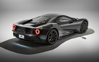 Картинка Черный спортивный автомобиль Ford GT Liquid Carbon, 2020 года вид сзади