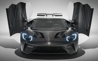 Картинка Автомобиль Ford GT Liquid Carbon, 2020 года с открытыми дверями