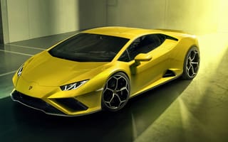 Картинка Желтый автомобиль Lamborghini Huracan EVO RWD 2020 года в гараже