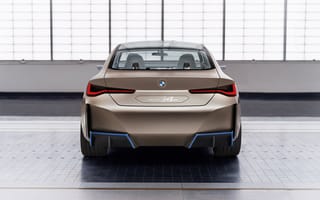 Картинка Автомобиль BMW Concept I4 2020 года вид сзади