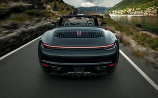 Картинка Черный кабриолет TechArt Porsche 911 Carrera 4S, 2020 года вид сзади