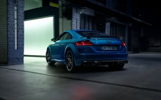 Картинка Синий автомобиль Audi TT Coupe 45 TFSI Quattro S Line Competition Plus 2020 года вид сзади