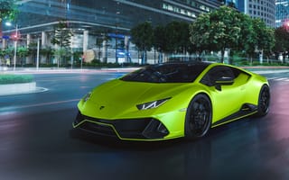 Обои Автомобиль Lamborghini Huracán EVO 2021 года в городе