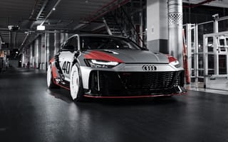 Картинка Автомобиль Audi RS6 GTO Concept 2020 года на парковке