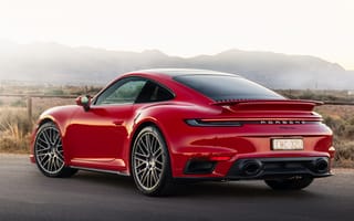 Картинка Красный автомобиль Porsche 911 Turbo 2021 года вид сзади