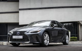 Картинка Автомобиль Lexus IS 300h 2021 года
