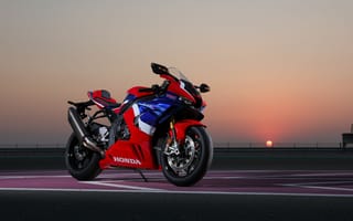 Картинка Мотоцикл Honda CBR1000RR-R Fireblade 2020 года на фоне заката